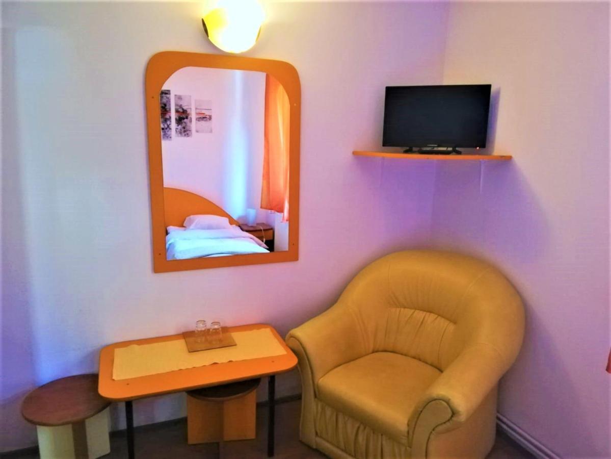 Hotel Dolce Far Niente Brasov Bagian luar foto